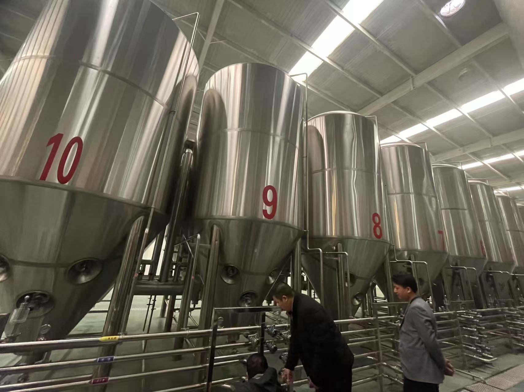屏南精酿啤酒设备厂—平面布置、设备设计、制造、调试、培训等一条龙服务